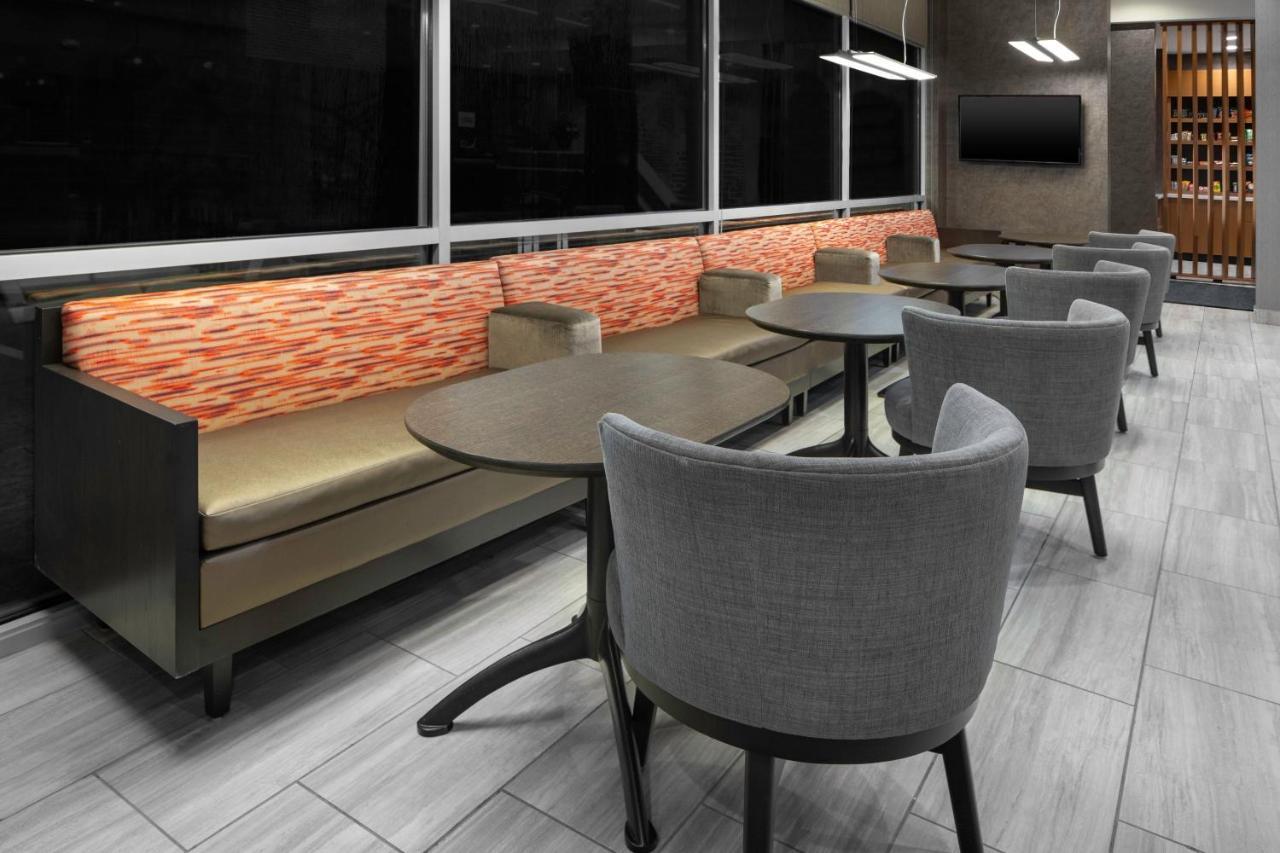 Springhill Suites By Marriott Raleigh אייפקס מראה חיצוני תמונה