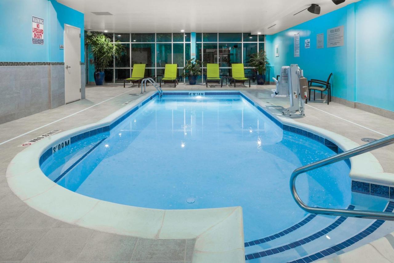 Springhill Suites By Marriott Raleigh אייפקס מראה חיצוני תמונה