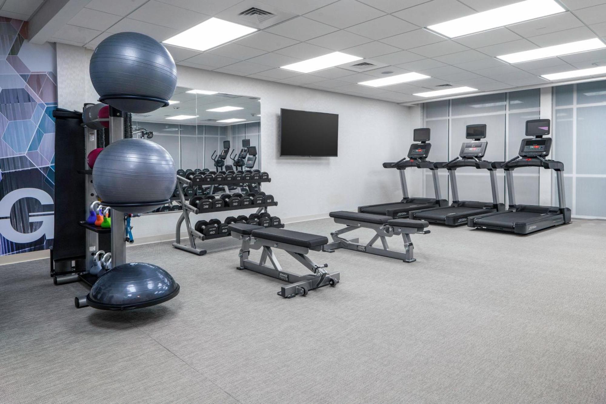 Springhill Suites By Marriott Raleigh אייפקס מראה חיצוני תמונה